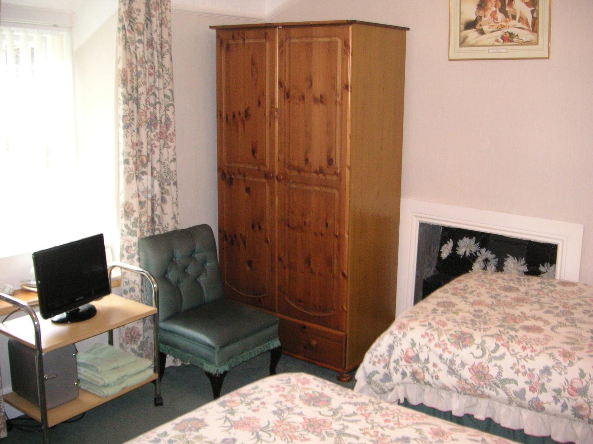 Ty Newydd Guest House Guest house