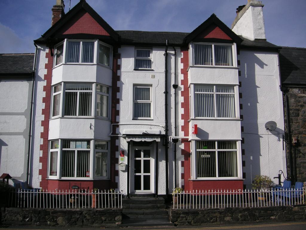 Ty Newydd Guest House 3*